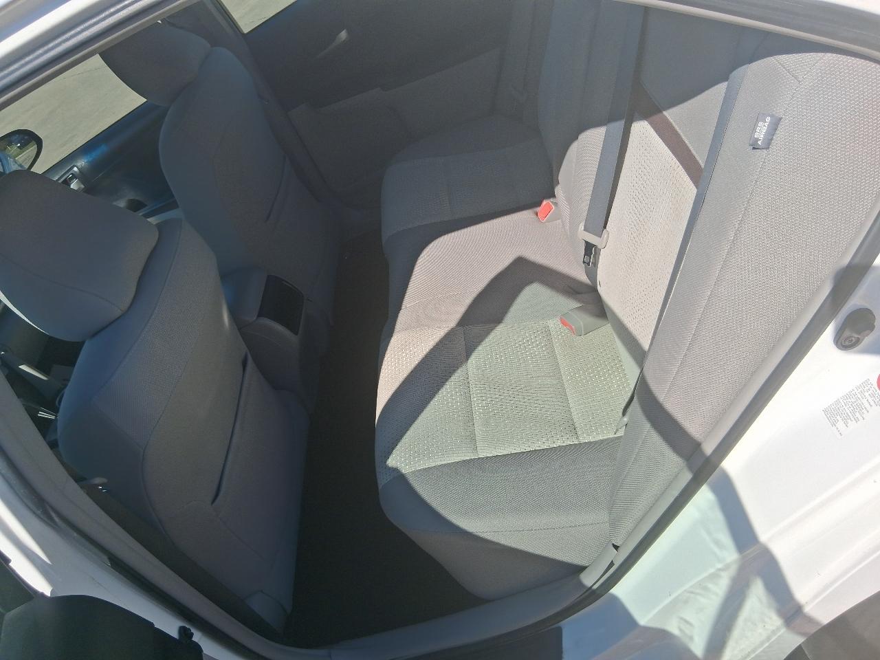 Toyota Camry 4dr Sdn I4 Auto LE (Natl) *Ltd Avail* 2012