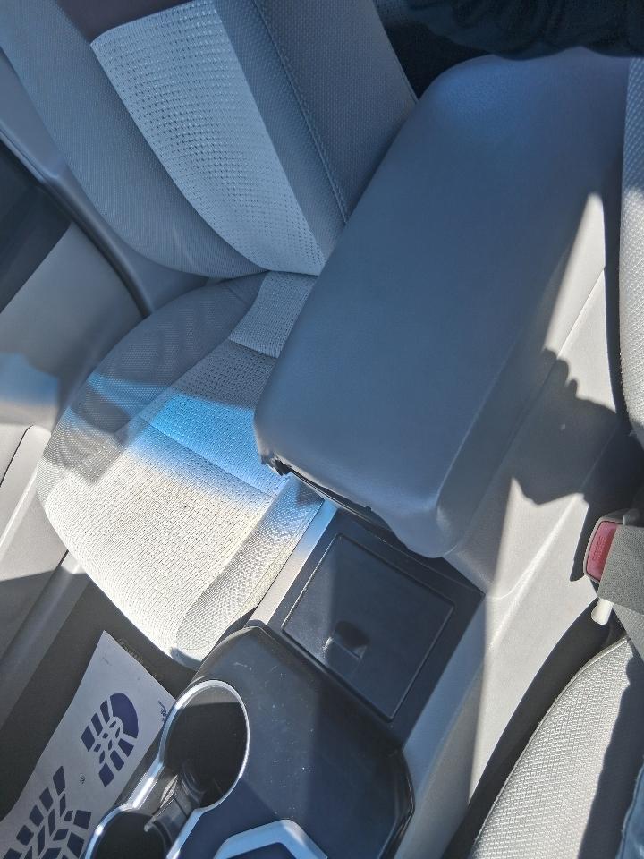 Toyota Camry 4dr Sdn I4 Auto LE (Natl) *Ltd Avail* 2012