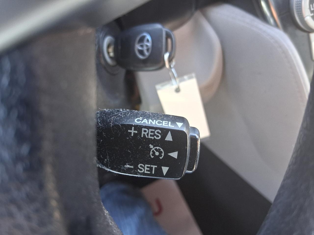 Toyota Camry 4dr Sdn I4 Auto LE (Natl) *Ltd Avail* 2012