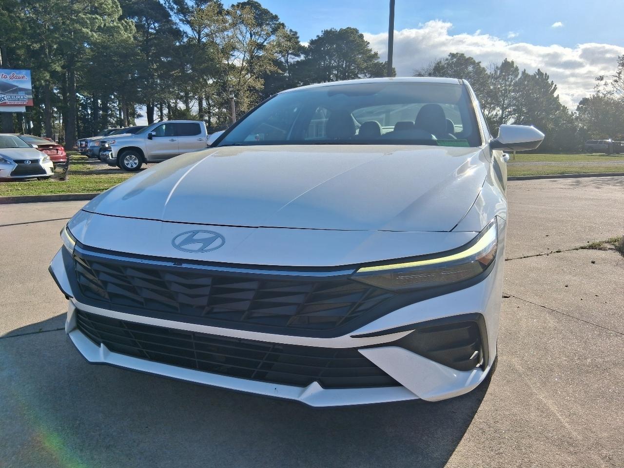 Hyundai Elantra SE IVT 2024