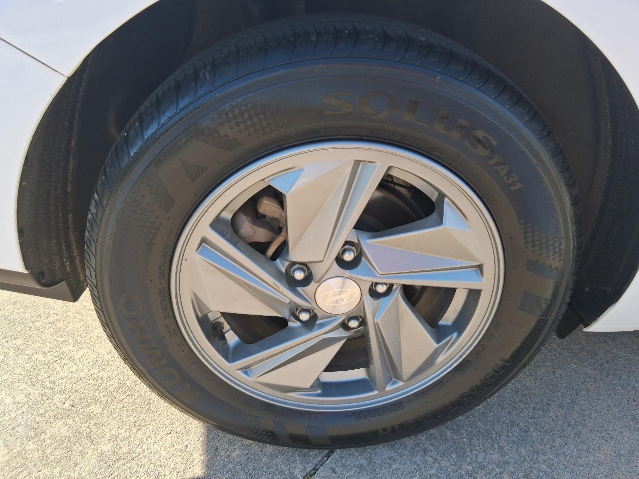 Hyundai Elantra SE IVT 2024