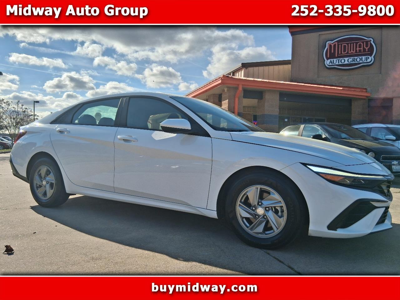 2024 Hyundai Elantra SE IVT