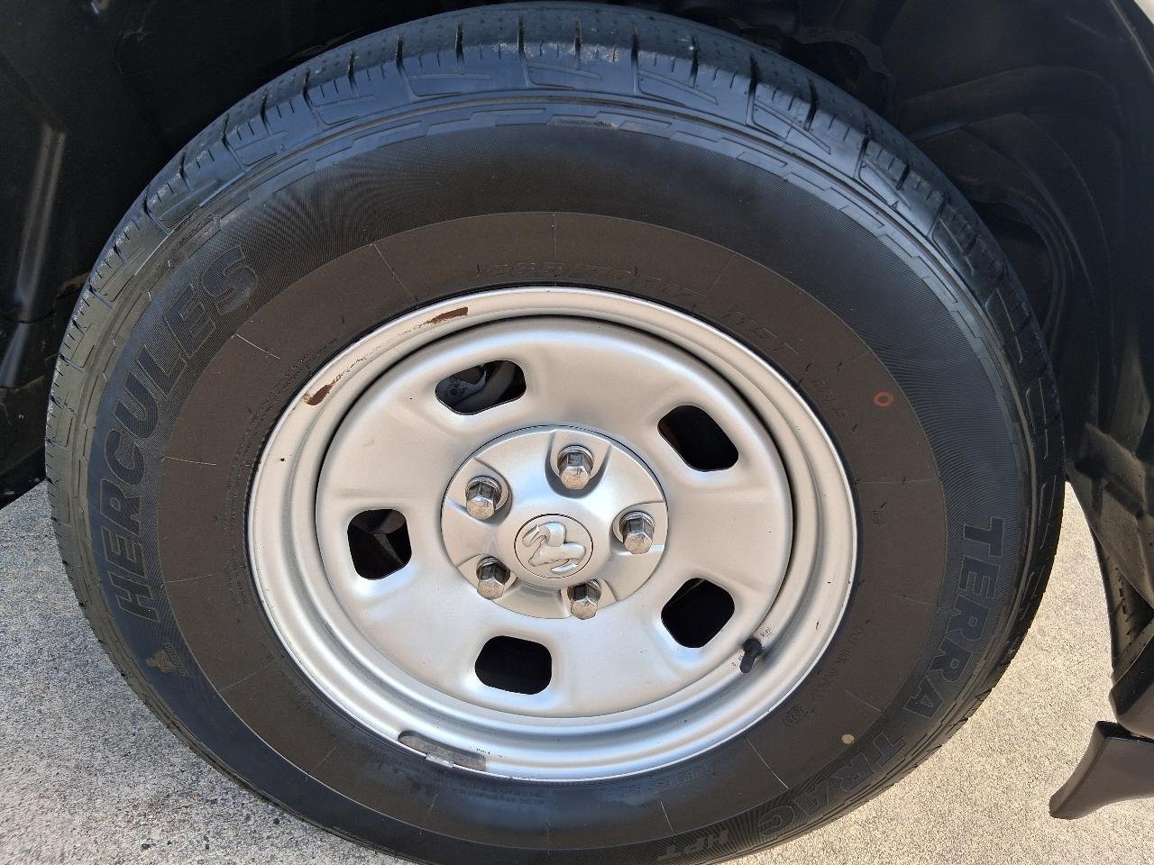 RAM 1500 Classic Tradesman 4x2 Reg Cab 8' Box 2019