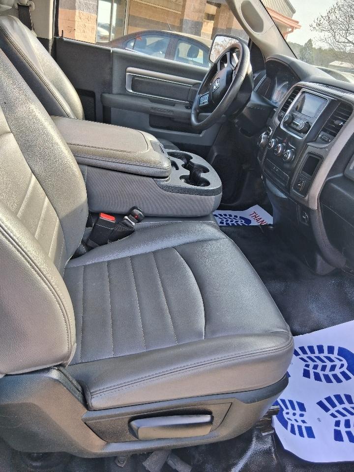 RAM 1500 Classic Tradesman 4x2 Reg Cab 8' Box 2019