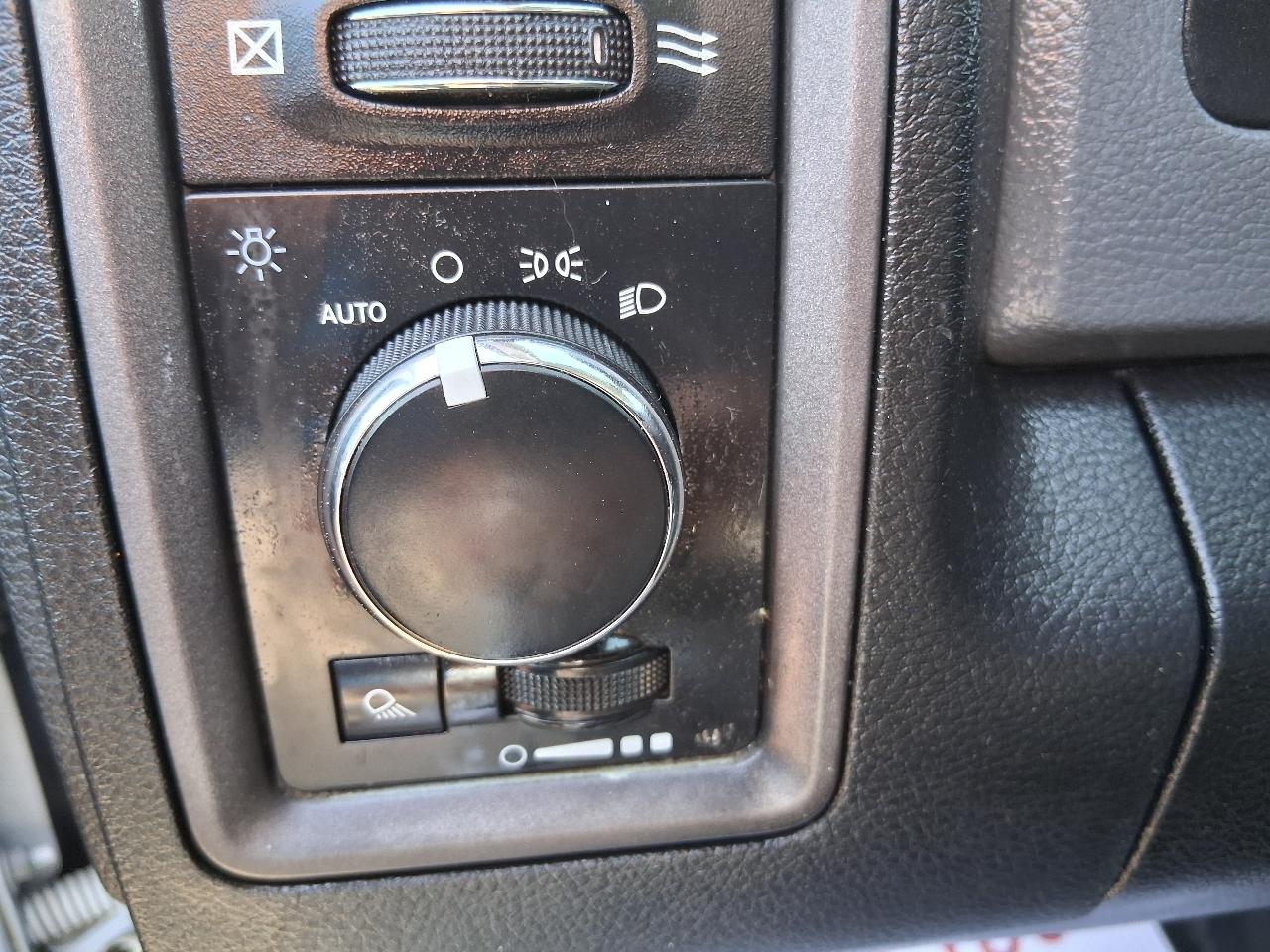 RAM 1500 Classic Tradesman 4x2 Reg Cab 8' Box 2019