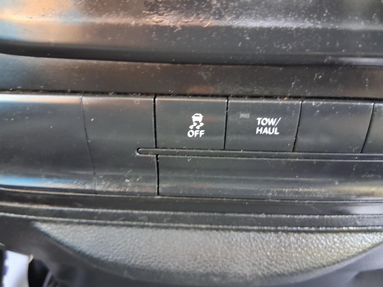 RAM 1500 Classic Tradesman 4x2 Reg Cab 8' Box 2019