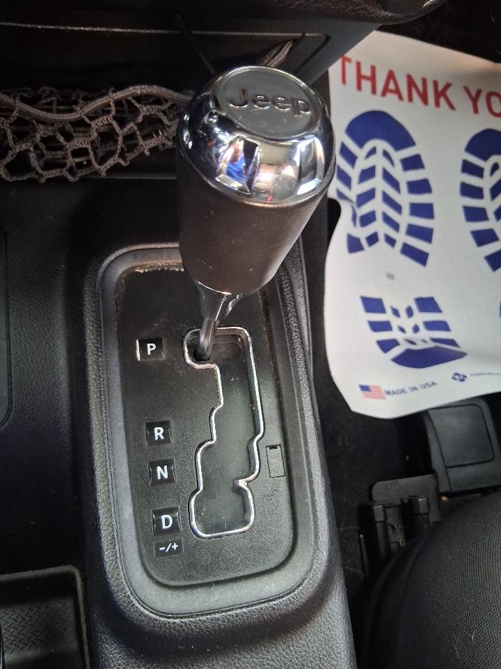 Jeep Wrangler 4WD 2dr Sport 2016