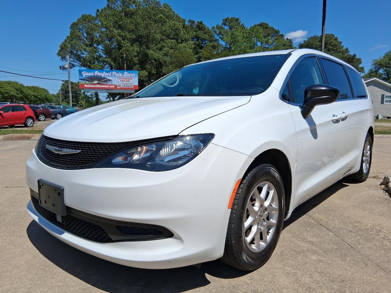 Chrysler Voyager LX FWD 2024