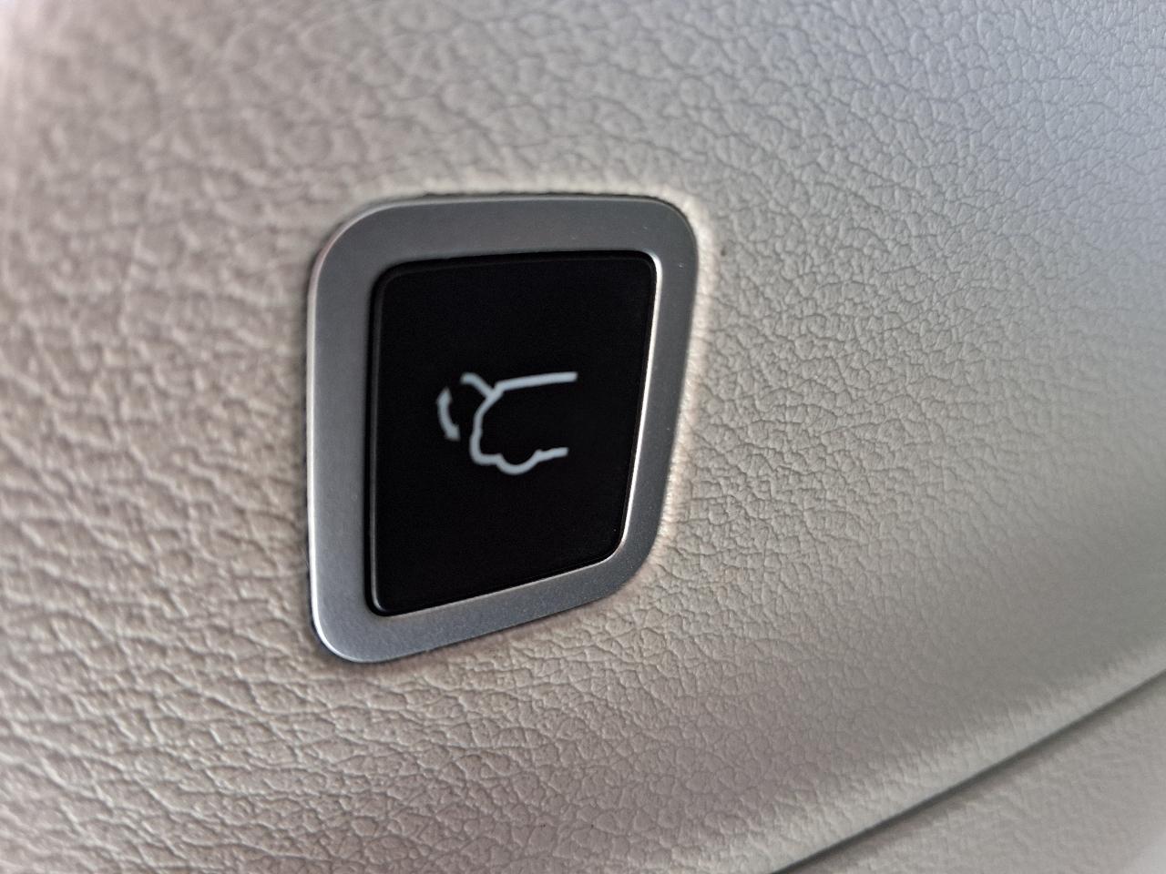 Chrysler Voyager LX FWD 2024