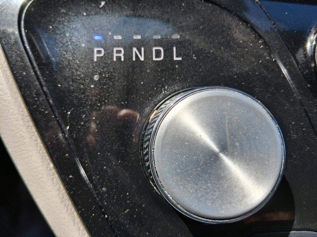 Chrysler Voyager LX FWD 2024