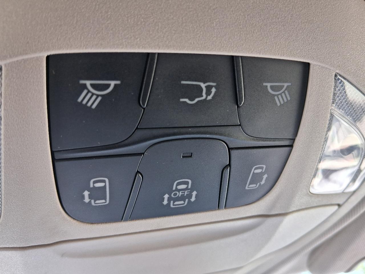 Chrysler Voyager LX FWD 2024