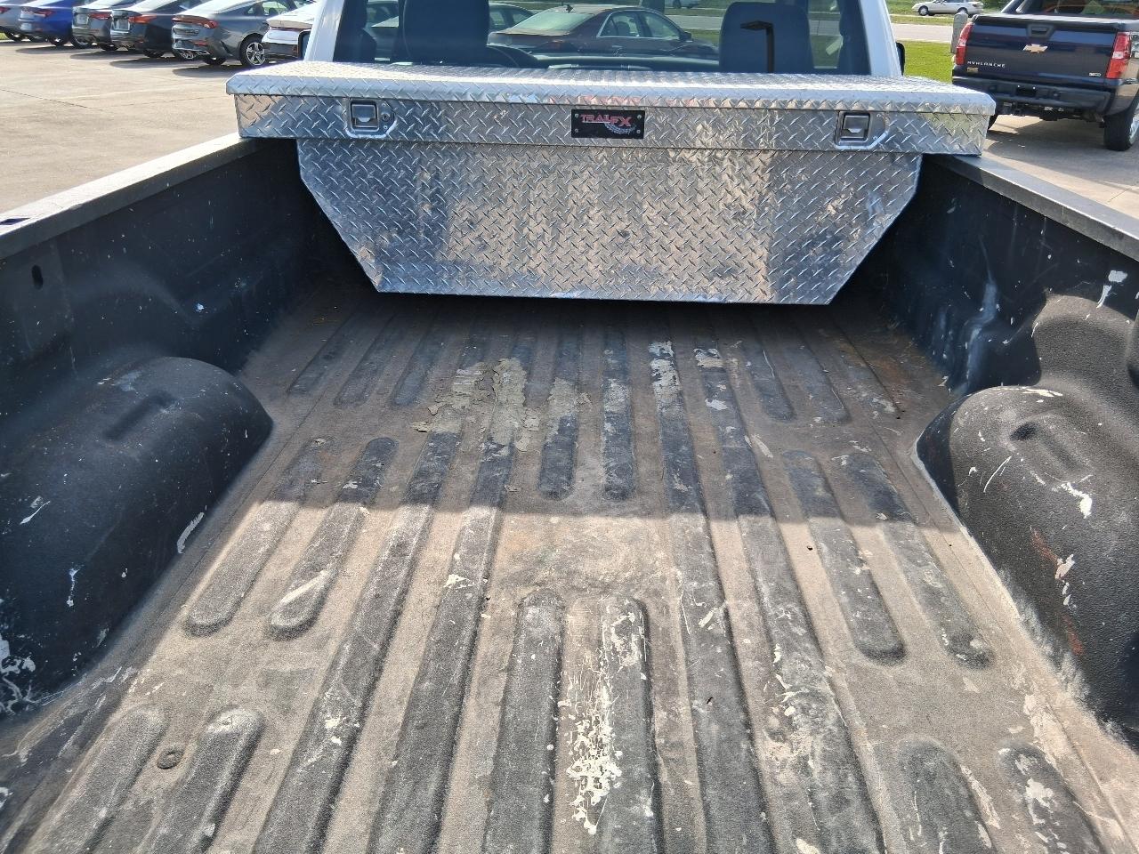 RAM 1500 Classic Tradesman 4x2 Reg Cab 8' Box 2019