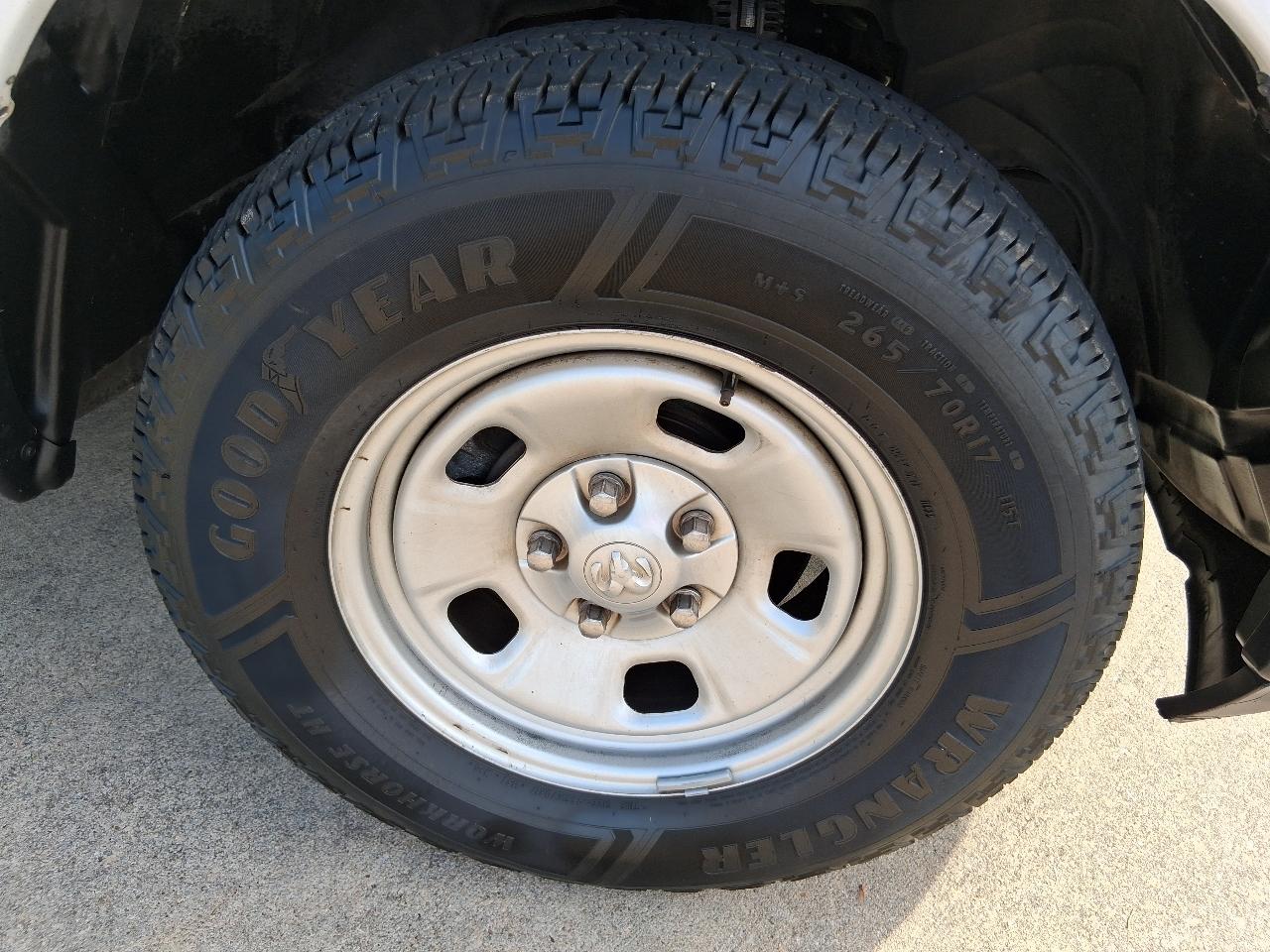 RAM 1500 Classic Tradesman 4x2 Reg Cab 8' Box 2019