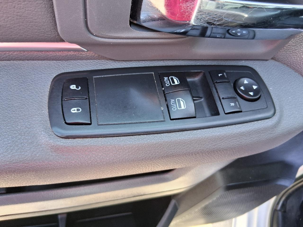 RAM 1500 Classic Tradesman 4x2 Reg Cab 8' Box 2019