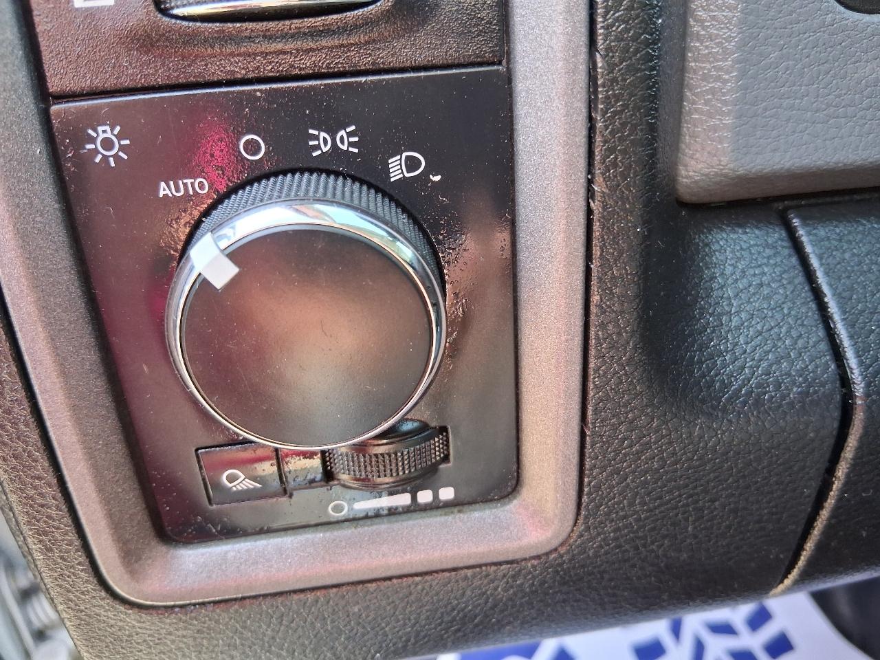 RAM 1500 Classic Tradesman 4x2 Reg Cab 8' Box 2019