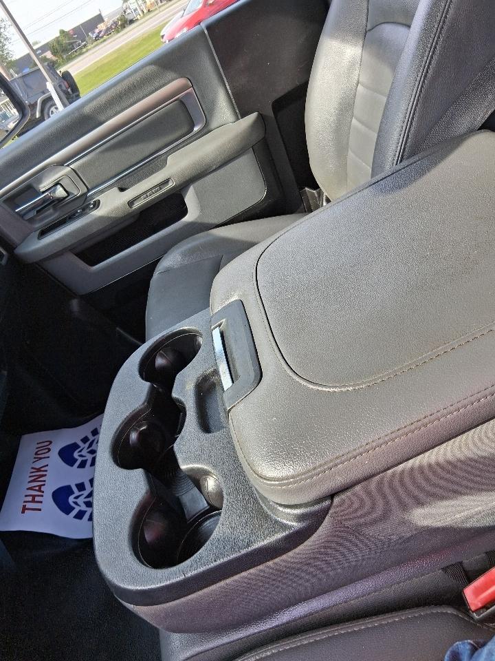 RAM 1500 Classic Tradesman 4x2 Reg Cab 8' Box 2019