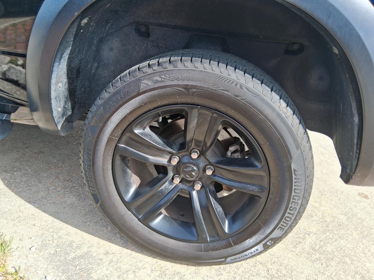 RAM 1500 Classic Warlock 4x4 Crew Cab 5'7" Box 2022