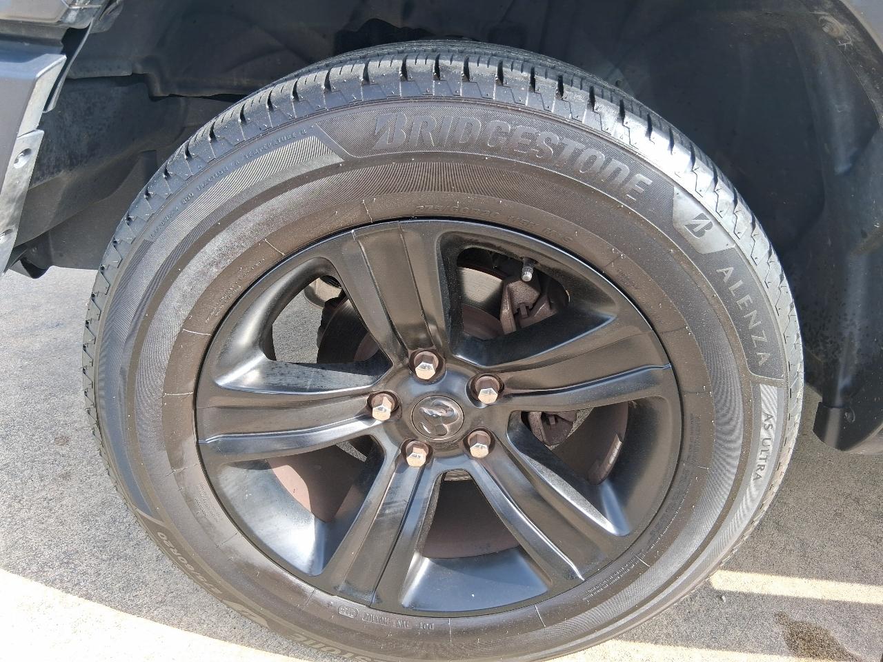 RAM 1500 Classic Warlock 4x4 Crew Cab 5'7" Box 2022