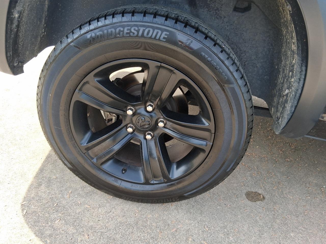 RAM 1500 Classic Warlock 4x4 Crew Cab 5'7" Box 2022