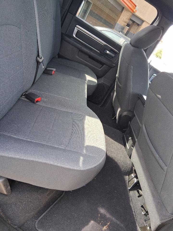 RAM 1500 Classic Warlock 4x4 Crew Cab 5'7" Box 2022