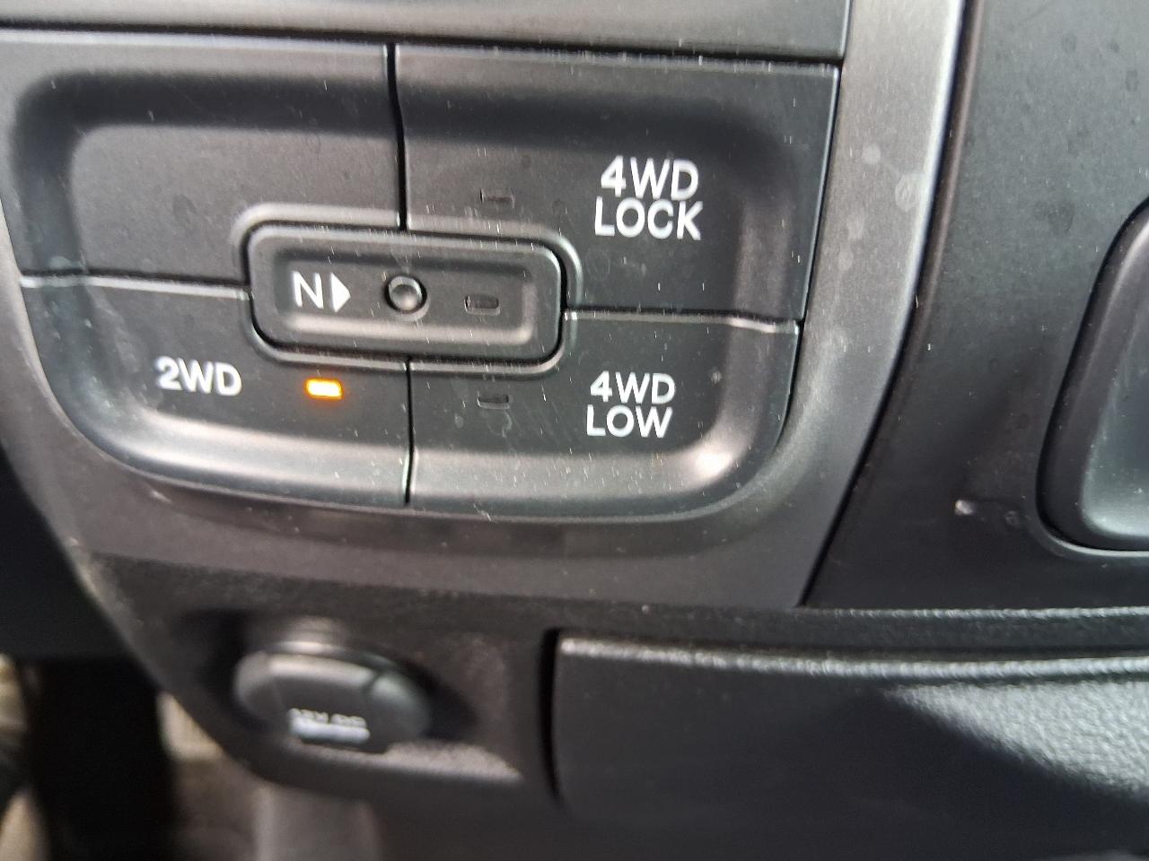 RAM 1500 Classic Warlock 4x4 Crew Cab 5'7" Box 2022