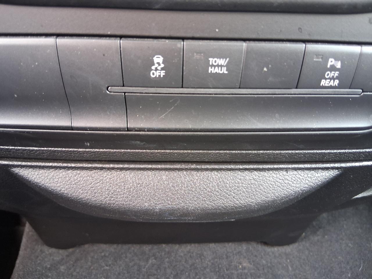 RAM 1500 Classic Warlock 4x4 Crew Cab 5'7" Box 2022