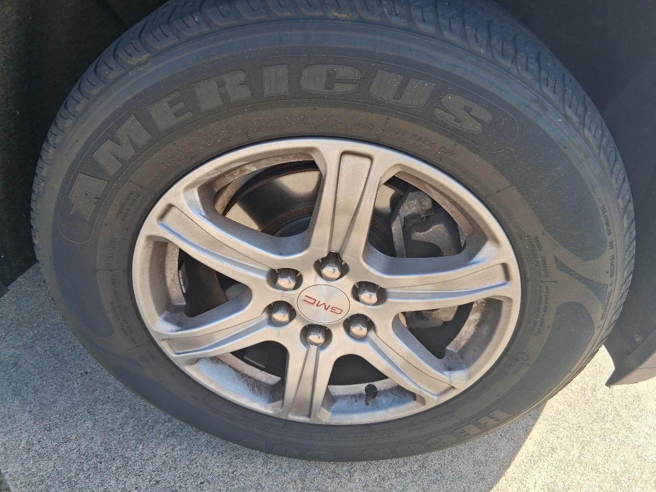 GMC Acadia AWD 4dr SLE w/SLE-1 2019