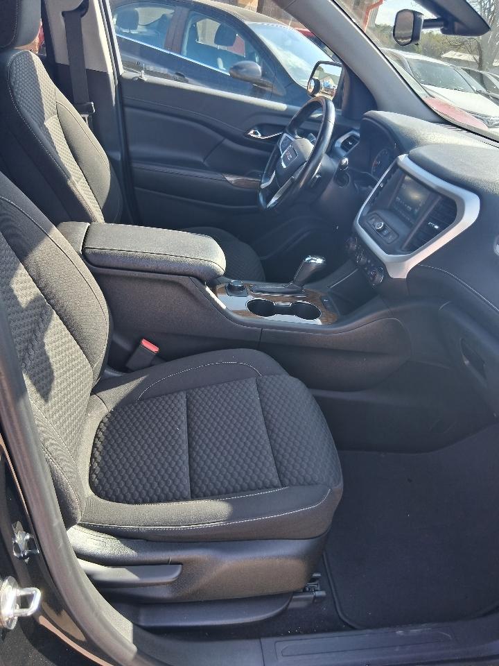 GMC Acadia AWD 4dr SLE w/SLE-1 2019