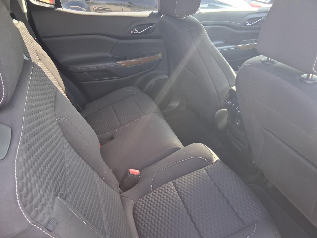 GMC Acadia AWD 4dr SLE w/SLE-1 2019