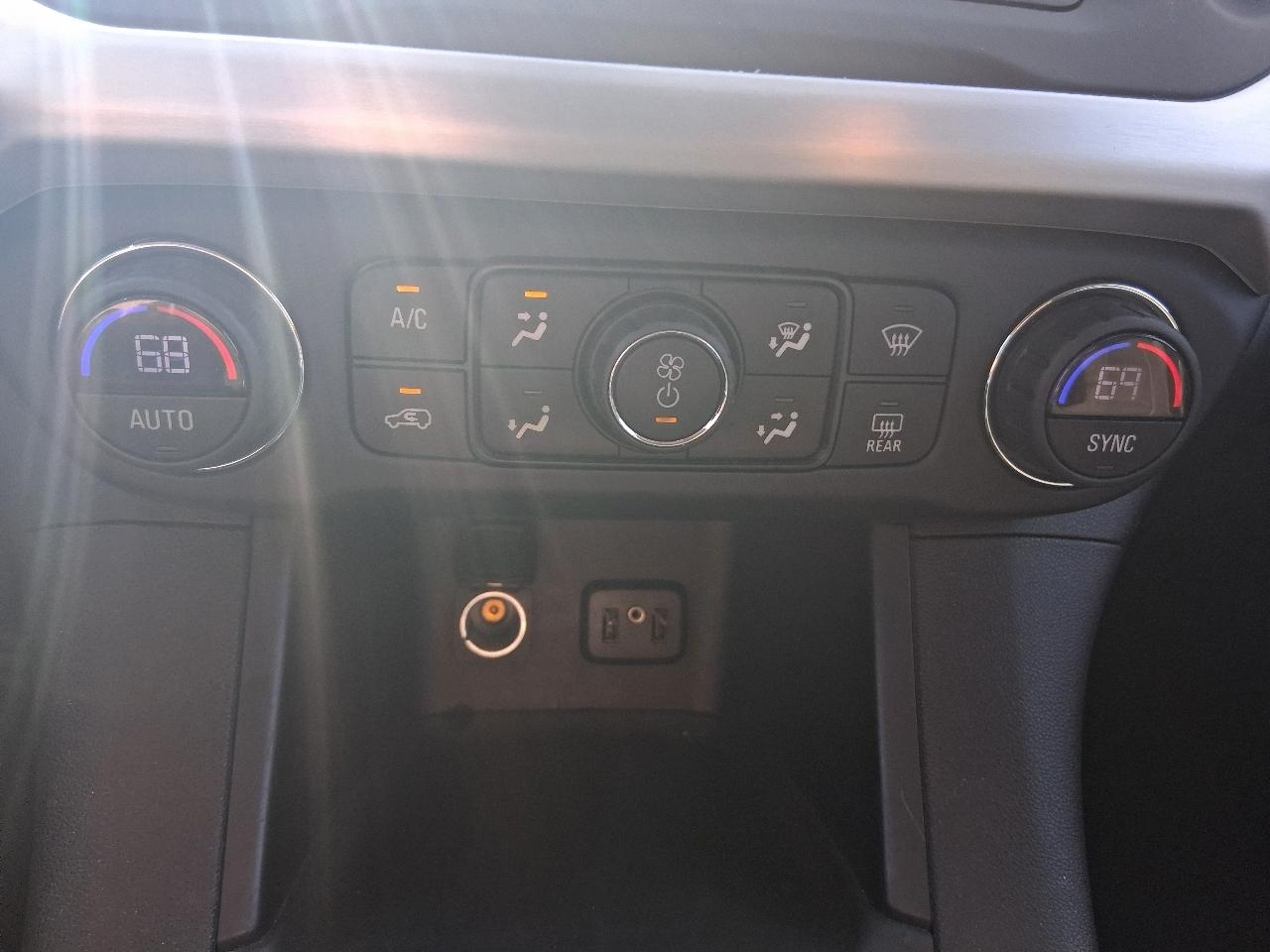 GMC Acadia AWD 4dr SLE w/SLE-1 2019