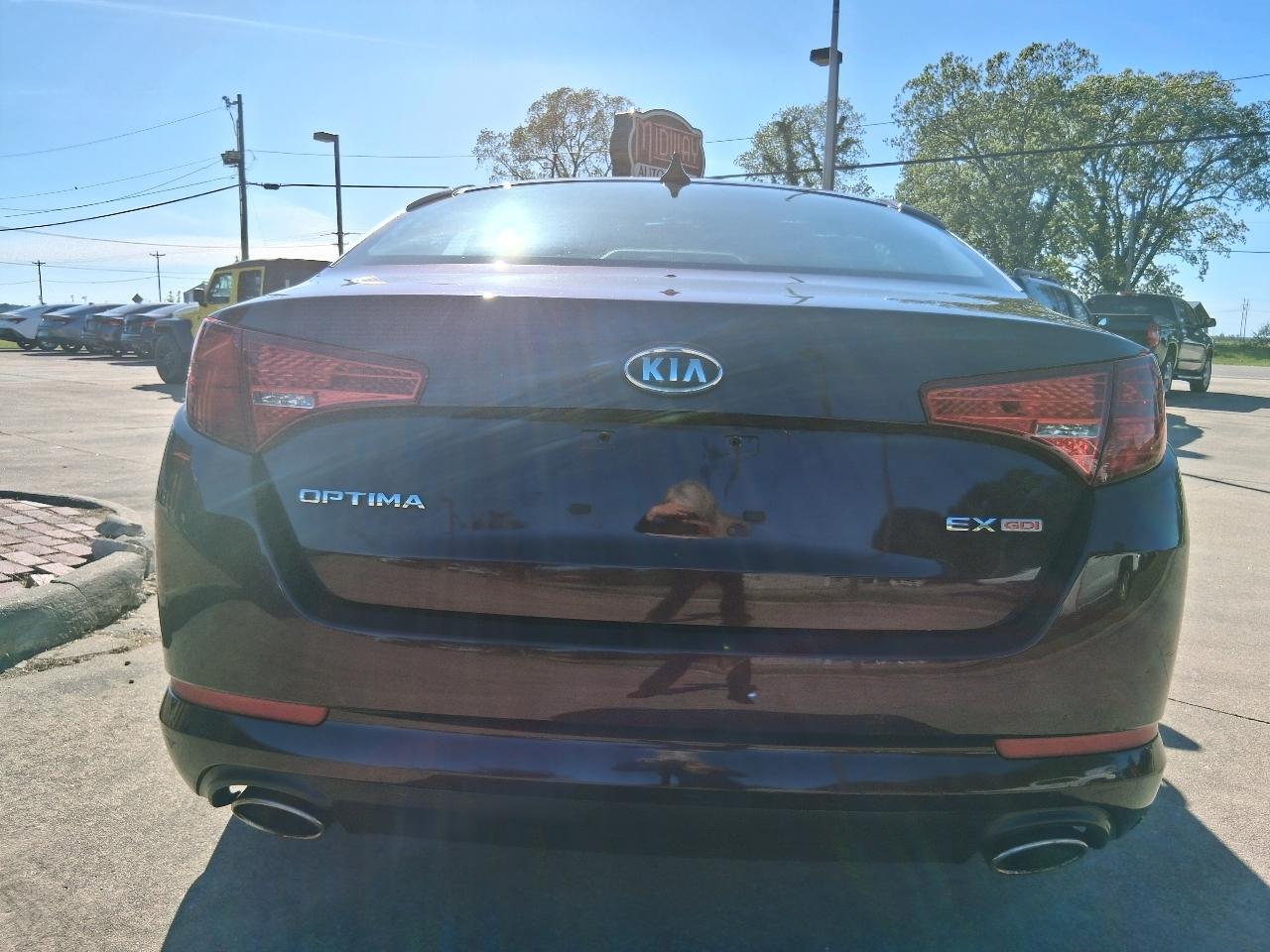 Kia Optima 4dr Sdn 2.4L Auto EX 2011