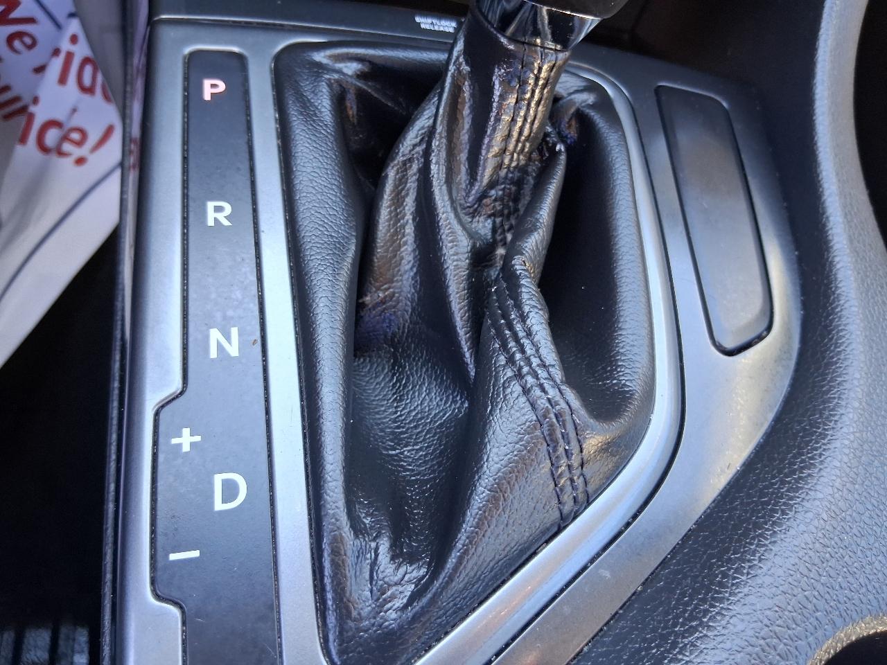 Kia Optima 4dr Sdn 2.4L Auto EX 2011