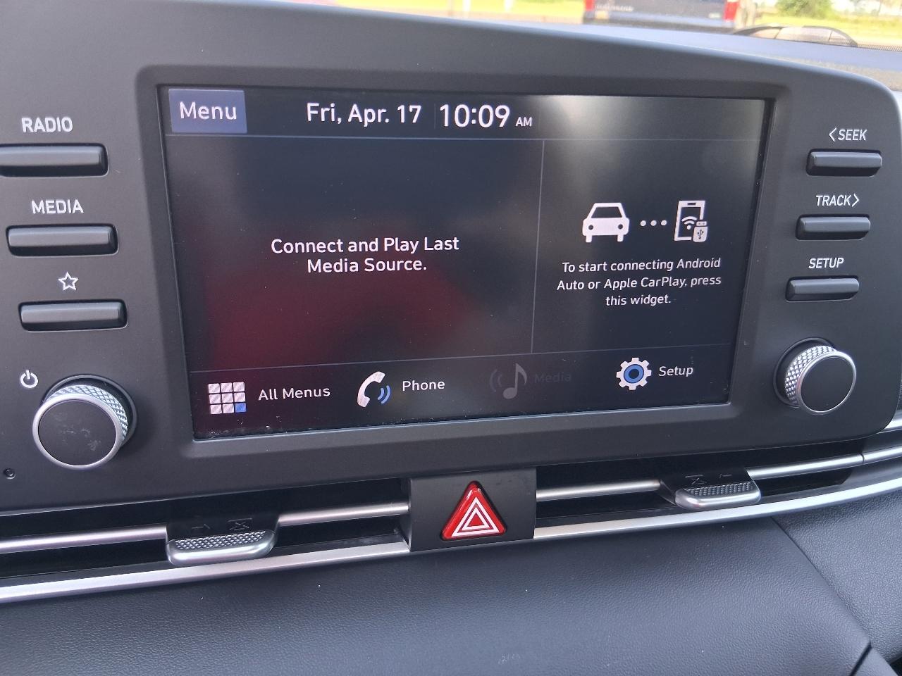 Hyundai Elantra SE IVT 2021