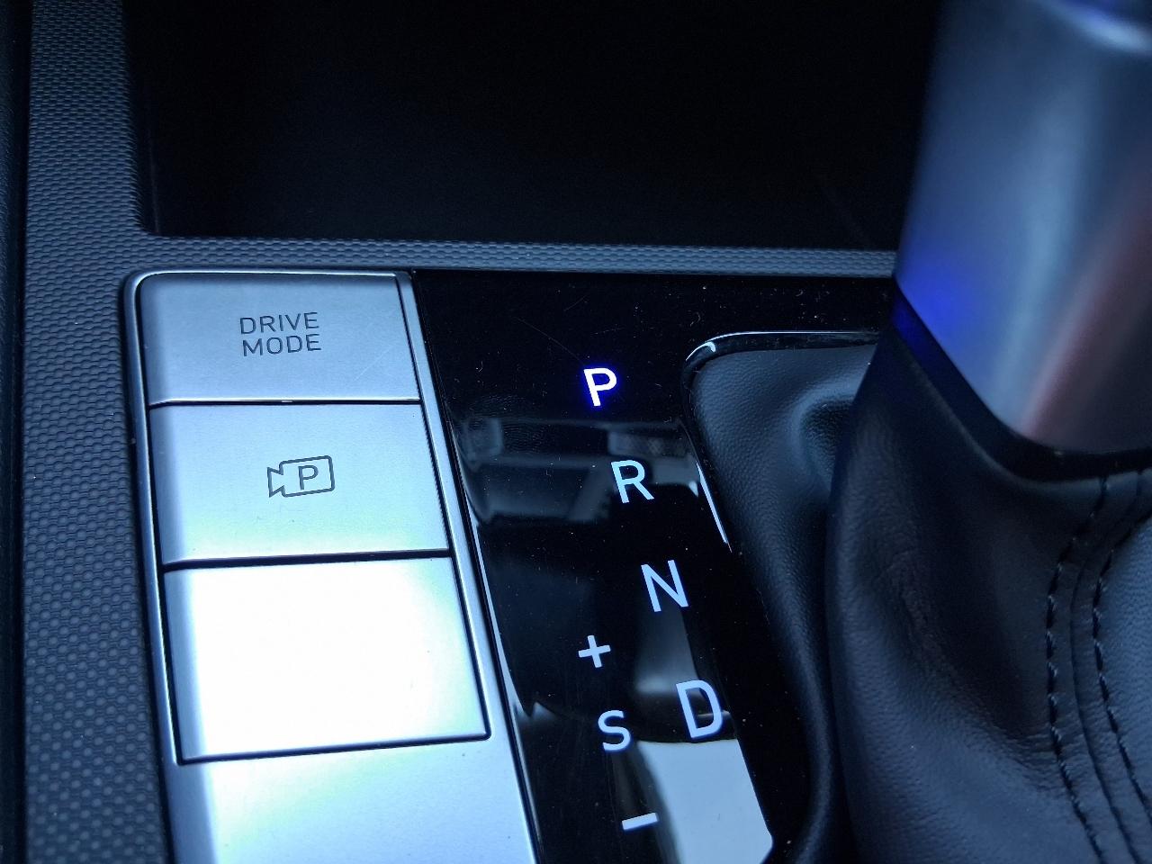 Hyundai Elantra SE IVT 2021