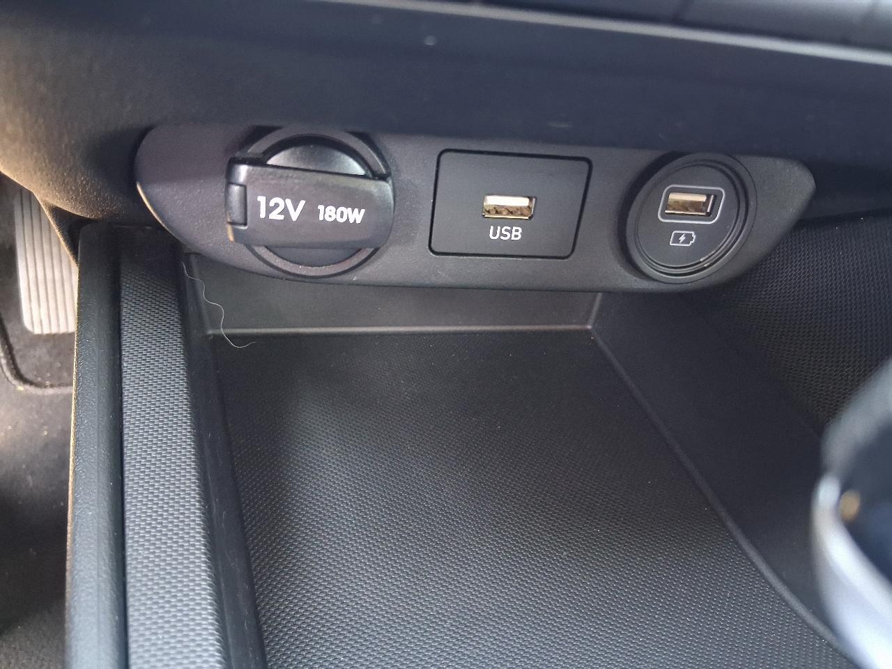 Hyundai Elantra SE IVT 2021