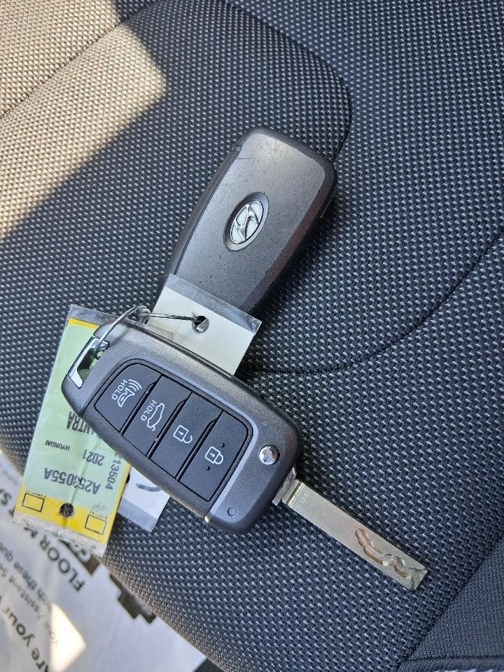 Hyundai Elantra SE IVT 2021