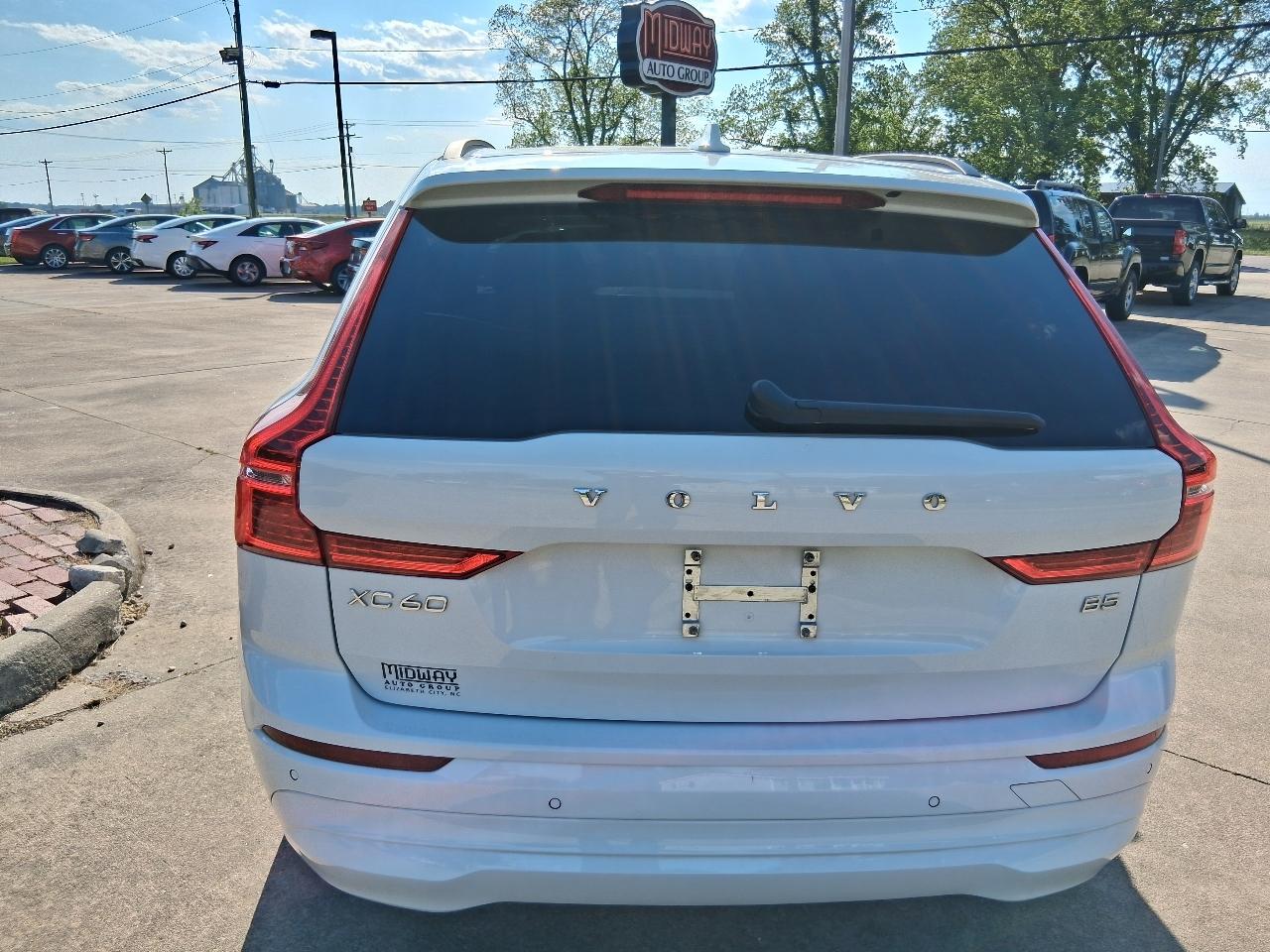 Volvo XC60 B5 FWD Momentum 2022