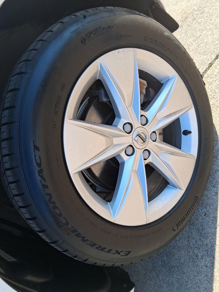 Volvo XC60 B5 FWD Momentum 2022