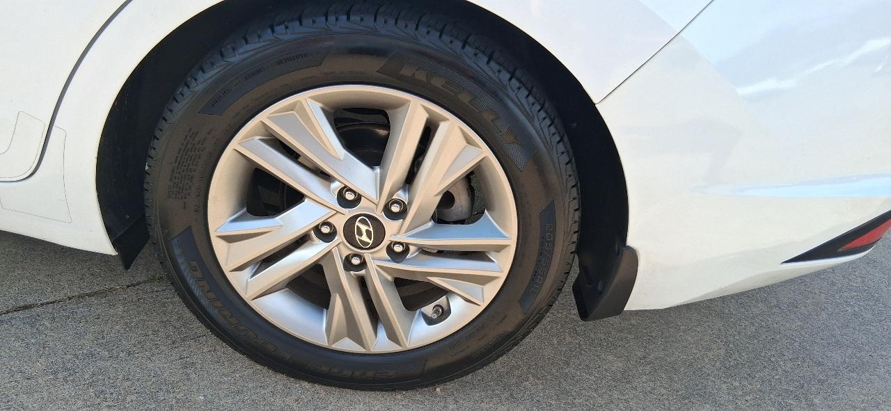 Hyundai Elantra SEL Auto 2019