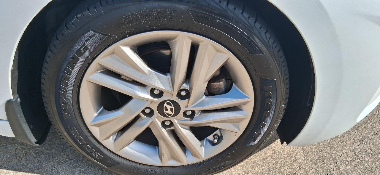 Hyundai Elantra SEL Auto 2019