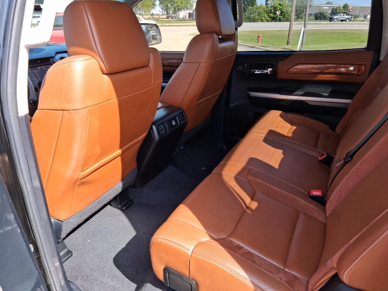Toyota Tundra 4WD Truck CrewMax 5.7L V8 6-Spd AT 1794 (Natl) 2014