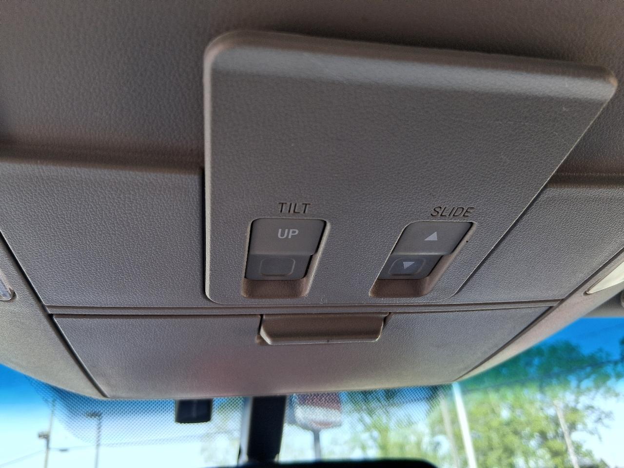 Toyota Tundra 4WD Truck CrewMax 5.7L V8 6-Spd AT 1794 (Natl) 2014