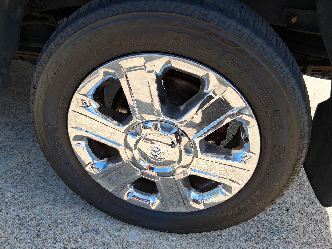 Toyota Tundra 4WD Truck CrewMax 5.7L V8 6-Spd AT 1794 (Natl) 2014