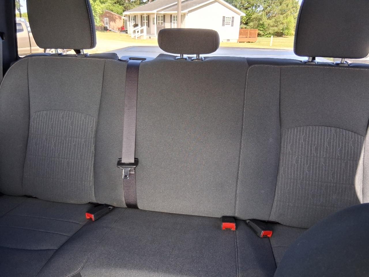 RAM 1500 Classic Warlock 4x4 Crew Cab 5'7" Box 2022