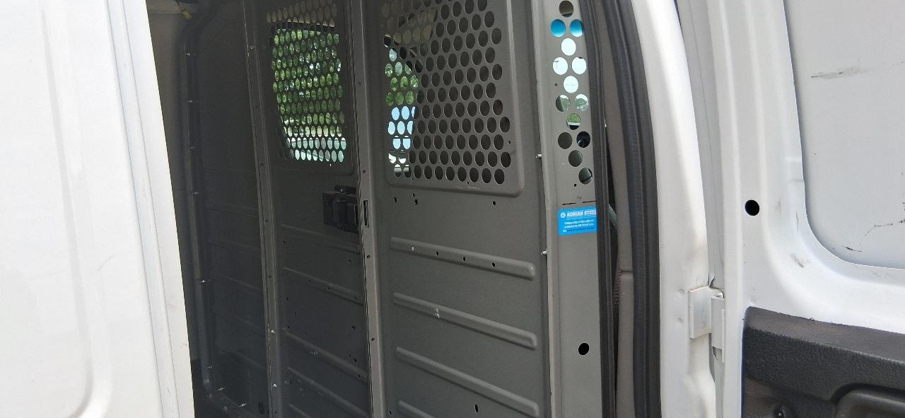 GMC Savana Cargo Van RWD 2500 135" 2023