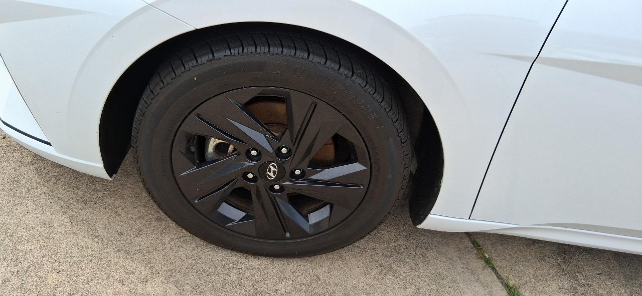 Hyundai Elantra SEL IVT 2021