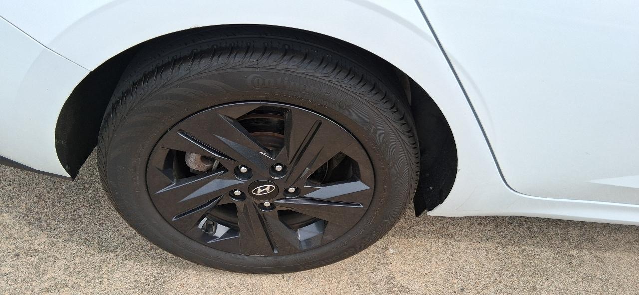 Hyundai Elantra SEL IVT 2021