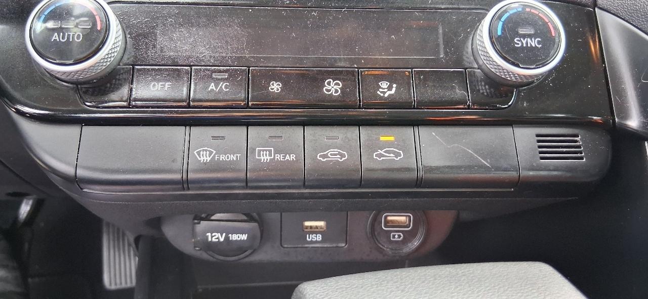 Hyundai Elantra SEL IVT 2021