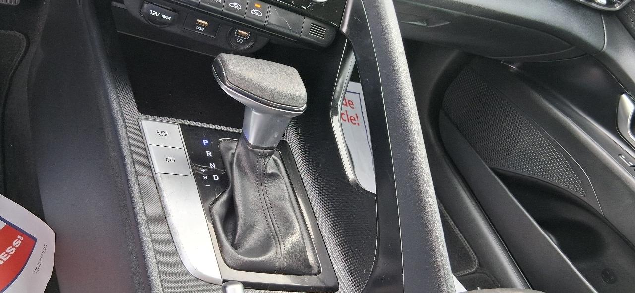 Hyundai Elantra SEL IVT 2021