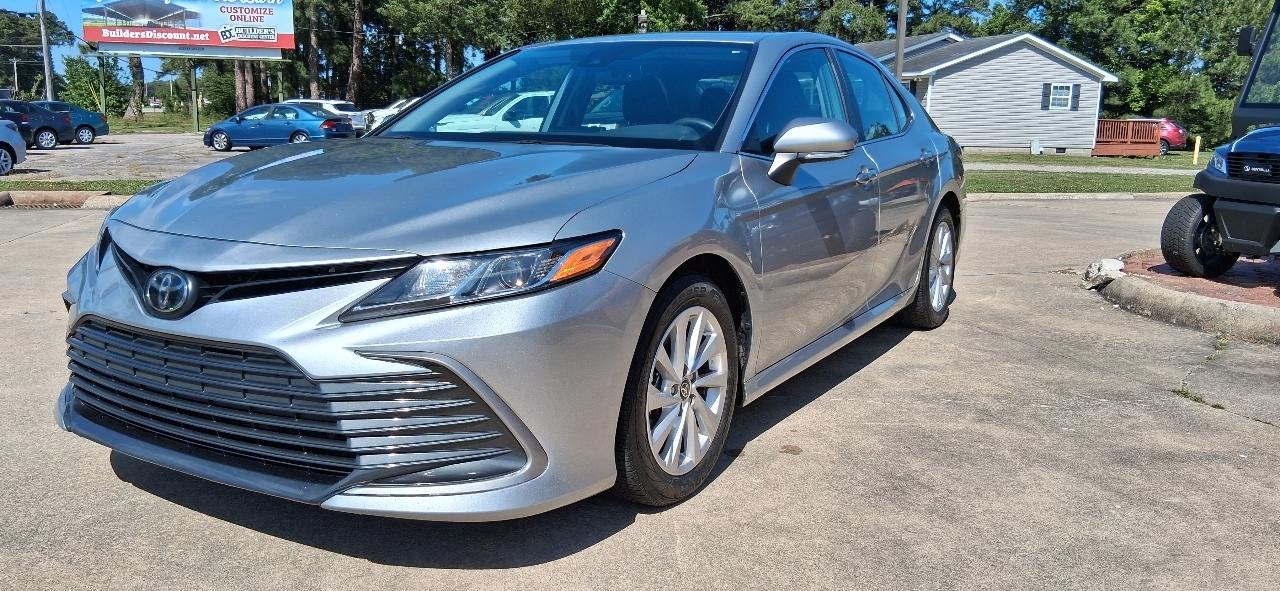 Toyota Camry LE Auto (Natl) 2023